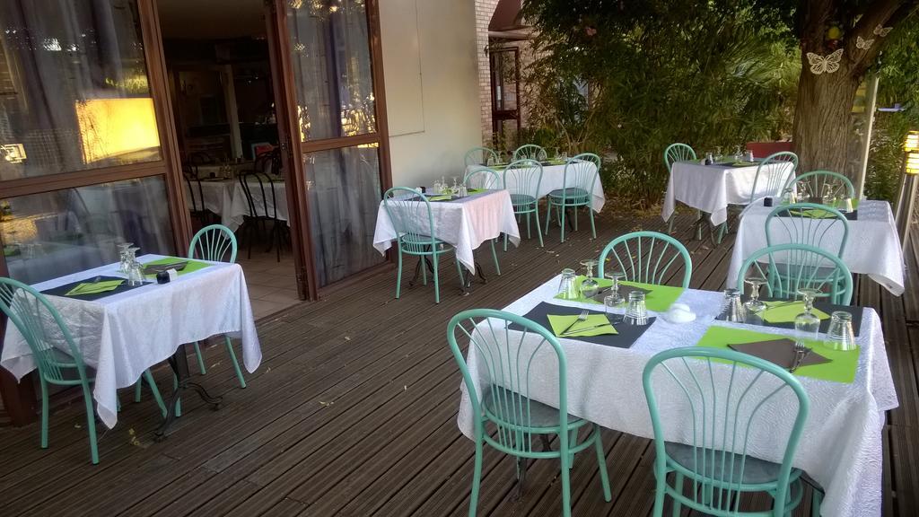 Logis Hotel L'Etoile Carcassonne Exterior photo